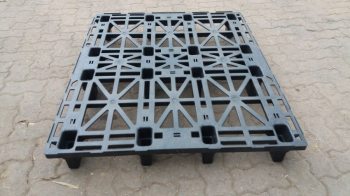 PALETE DE PL�STICO SEMINOVO ENCAIX�VEL MODELO PL-37 TIPO 1