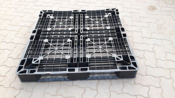 PALETE DE PL�STICO SEMINOVO MODELO PL-7 TIPO 1