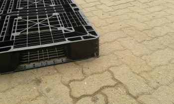 PALLET DE PLSTICO SEMINOVO MODELO PL-7 TIPO 2