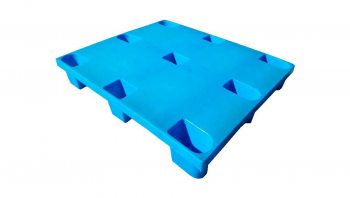 PALETE DE PL�STICO SEMINOVO ENCAIX�VEL NA COR AZUL MODELO PL-8